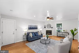 2284 Dosinia Ct, Reston, VA 20191 - Photo 17