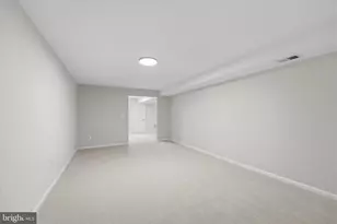 15094 Wetherburn Dr, Centreville, VA 20120 - Photo 49