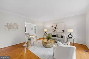 15094 Wetherburn Dr, Centreville, VA 20120 - Photo 11