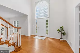 15094 Wetherburn Dr, Centreville, VA 20120 - Photo 9