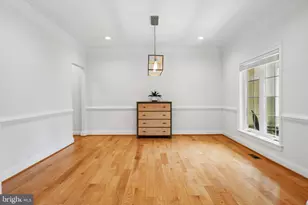 11434 Park Dr, Fairfax, VA 22030 - Photo 17