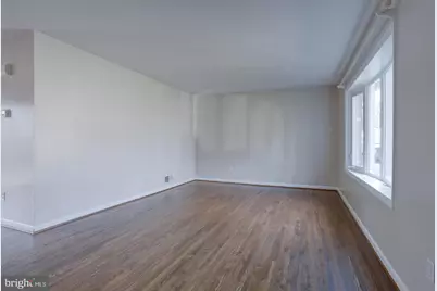 7117 Hadlow Court, Springfield, VA 22152 - Photo 9