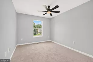 6920 Hovingham Ct, Centreville, VA 20121 - Photo 17