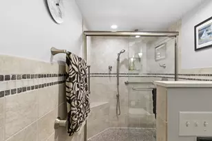 5902 Mt Eagle Dr, Alexandria, VA 22303 - Photo 5