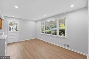6922 Sydenstricker Rd, Springfield, VA 22152 - Photo 9