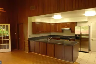 6301 Evermay Dr, McLean, VA 22101 - Photo 11