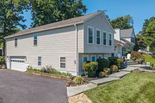 15203 Philip Lee Rd, Chantilly, VA 20151 - Photo 3