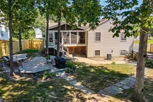 15203 Philip Lee Rd, Chantilly, VA 20151 - Photo 7