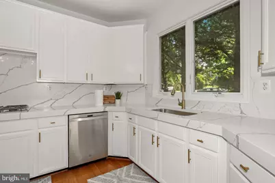 5045 Worthington Woods Way, Centreville, VA 20120 - Photo 13