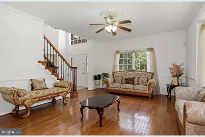 5045 Worthington Woods Way, Centreville, VA 20120 - Photo 5