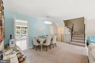 6617 Green Ash Ct, Springfield, VA 22152 - Photo 9