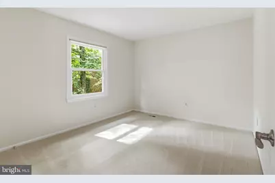 10811 Midsummer Drive, Reston, VA 20191 - Photo 23