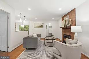 10811 Midsummer Dr, Reston, VA 20191 - Photo 13