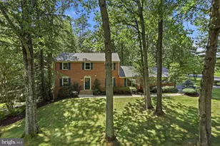 10811 Midsummer Dr, Reston, VA 20191 - Photo 3