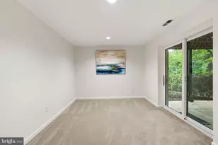 10811 Midsummer Dr, Reston, VA 20191 - Photo 29