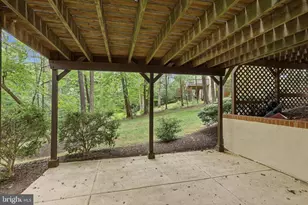 10811 Midsummer Dr, Reston, VA 20191 - Photo 31