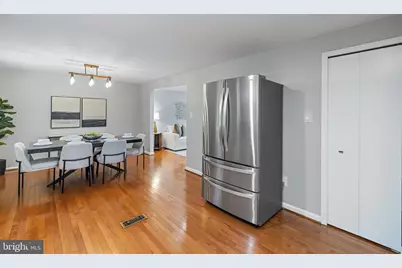 14564 Woodland Ridge Drive, Centreville, VA 20121 - Photo 17