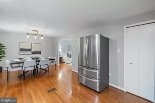 14564 Woodland Ridge Dr, Centreville, VA 20121 - Photo 17