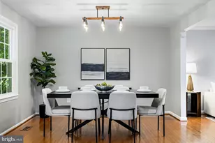 14564 Woodland Ridge Dr, Centreville, VA 20121 - Photo 11