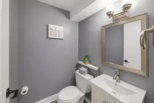 14564 Woodland Ridge Dr, Centreville, VA 20121 - Photo 19