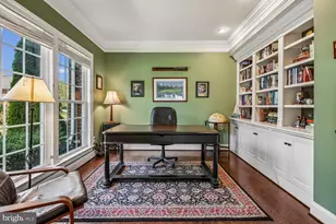 9423 Ferry Landing Ct, Alexandria, VA 22309 - Photo 5