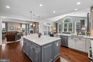 9423 Ferry Landing Ct, Alexandria, VA 22309 - Photo 9