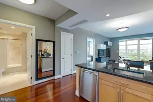 8220 Crestwood Heights Dr, McLean, VA 22102 - Photo 11
