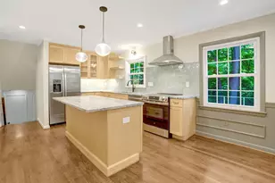 8005 Candlewood Dr, Alexandria, VA 22306 - Photo 9