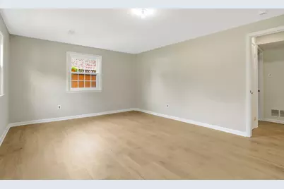 8005 Candlewood Drive, Alexandria, VA 22306 - Photo 17