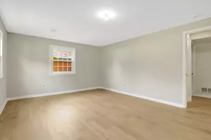 8005 Candlewood Dr, Alexandria, VA 22306 - Photo 17