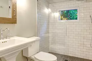 8005 Candlewood Dr, Alexandria, VA 22306 - Photo 41