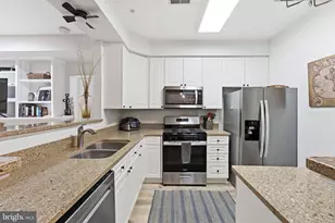 7712 Haynes Point Way, Alexandria, VA 22315 - Photo 13