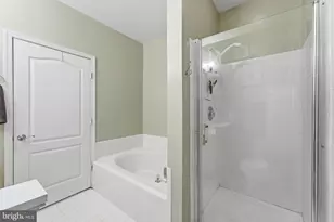 7712 Haynes Point Way, Alexandria, VA 22315 - Photo 25