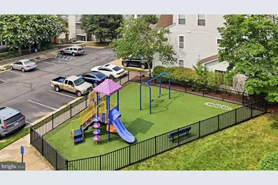 7712 Haynes Point Way #B, Alexandria, VA 22315 - Photo 33
