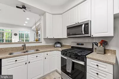 7712 Haynes Point Way #B, Alexandria, VA 22315 - Photo 15