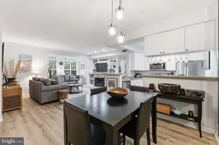 7712 Haynes Point Way, Alexandria, VA 22315 - Photo 9