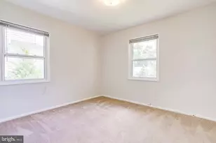 1922 Anderson Rd, Falls Church, VA 22043 - Photo 15
