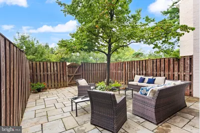 8374 Glastonbury Court, Annandale, VA 22003 - Photo 25