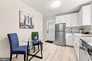 14833 Cranoke St, Centreville, VA 20120 - Photo 11