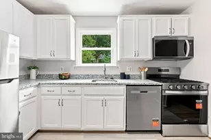 14833 Cranoke St, Centreville, VA 20120 - Photo 13
