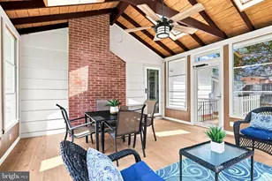 14833 Cranoke St, Centreville, VA 20120 - Photo 23