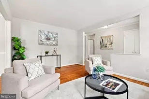 14833 Cranoke St, Centreville, VA 20120 - Photo 7