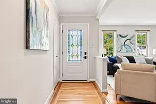 14833 Cranoke St, Centreville, VA 20120 - Photo 3
