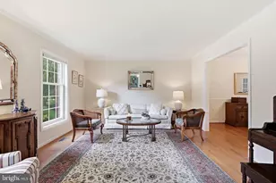 10159 Wavell Rd, Fairfax, VA 22032 - Photo 5