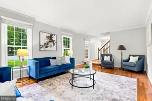 9811 Vertain Ct, Fairfax, VA 22032 - Photo 3