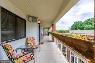 1951 Sagewood Ln, Reston, VA 20191 - Photo 3