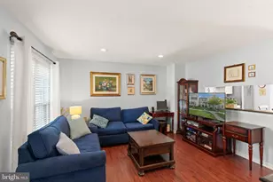 6630 High Valley Ln, Alexandria, VA 22315 - Photo 3