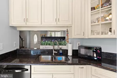 6630 High Valley Lane, Alexandria, VA 22315 - Photo 9