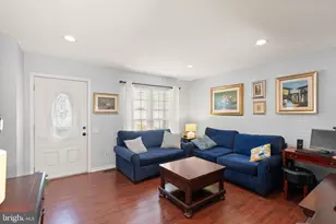 6630 High Valley Ln, Alexandria, VA 22315 - Photo 5