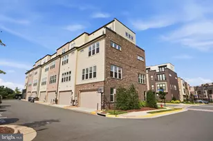 14339 Beckett Glen Cir, Chantilly, VA 20151 - Photo 5